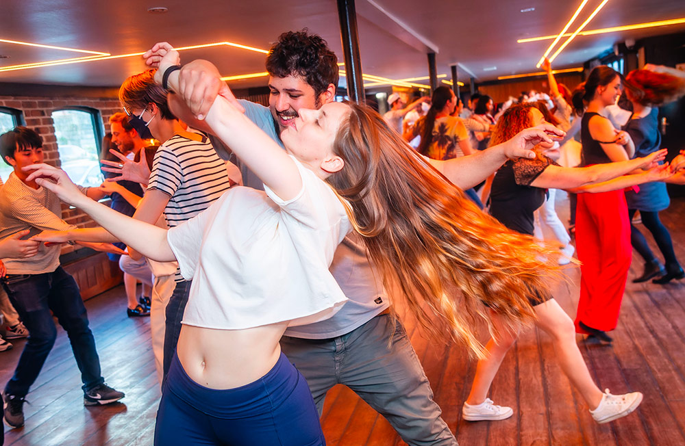 Lire la suite à propos de l’article Cours et Soirée Rock